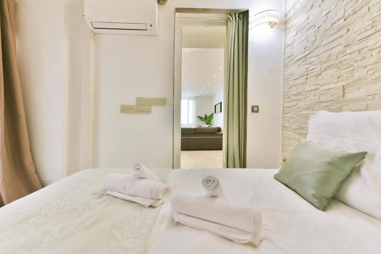 Grand Appartement- Le Port A/C Nice
